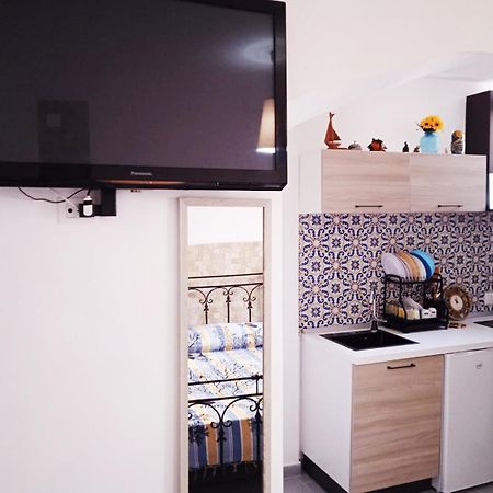B&B Casetta Verde Felice Шилла Экстерьер фото